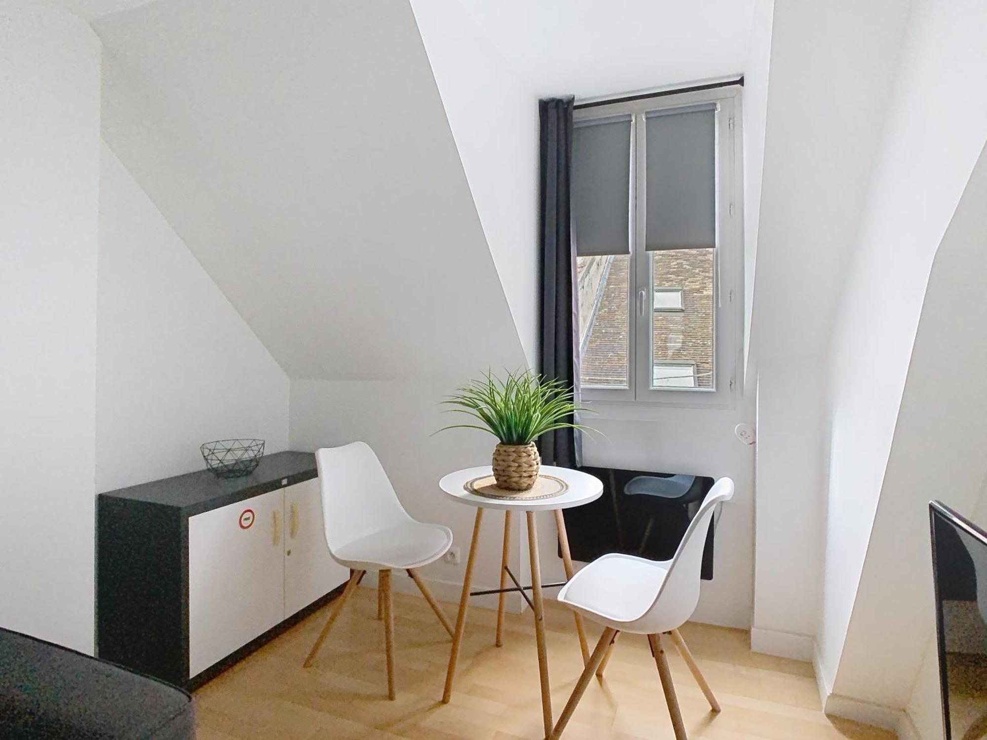 Apartament Le Briais Melun Zewnętrze zdjęcie