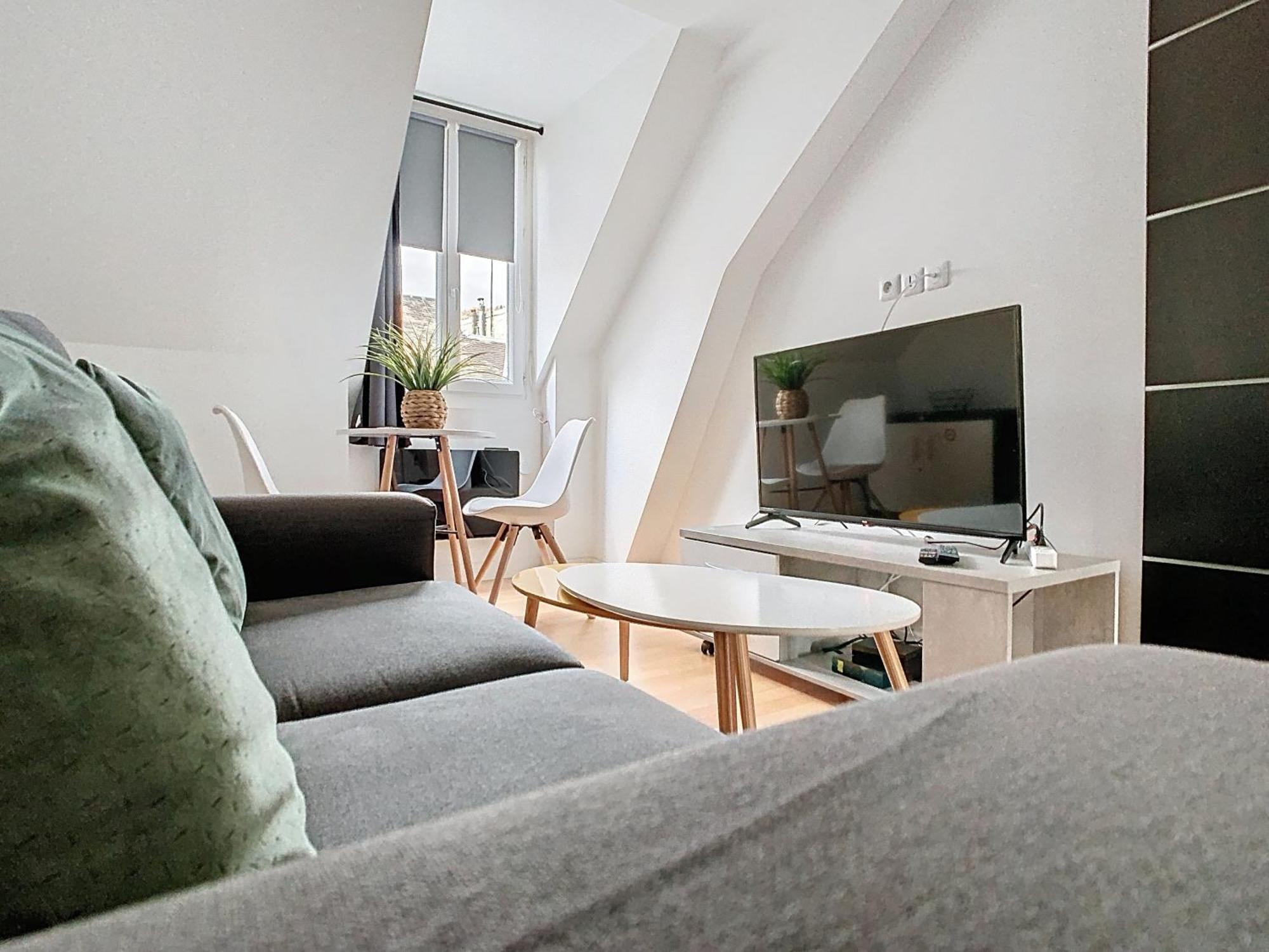 Apartament Le Briais Melun Zewnętrze zdjęcie
